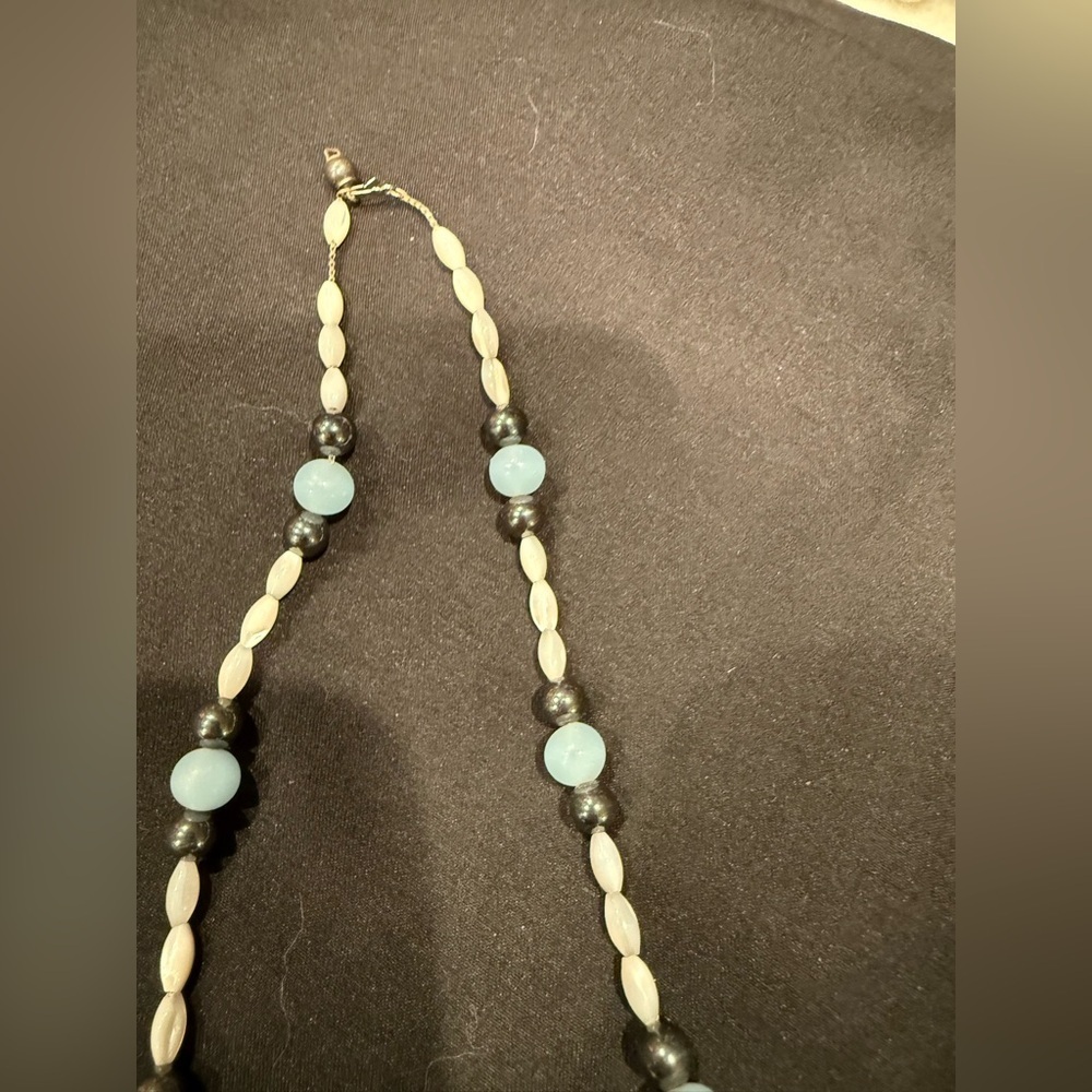 Vintage Phoenix Necklace – Handcrafted Navajo Artistry Glass and Black Pearl - Picture 10 of 16